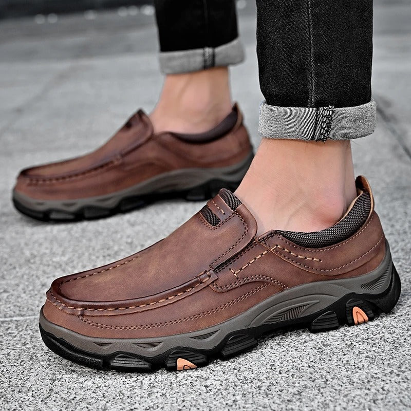 Κομψά δερμάτινα παπούτσια Slip-On