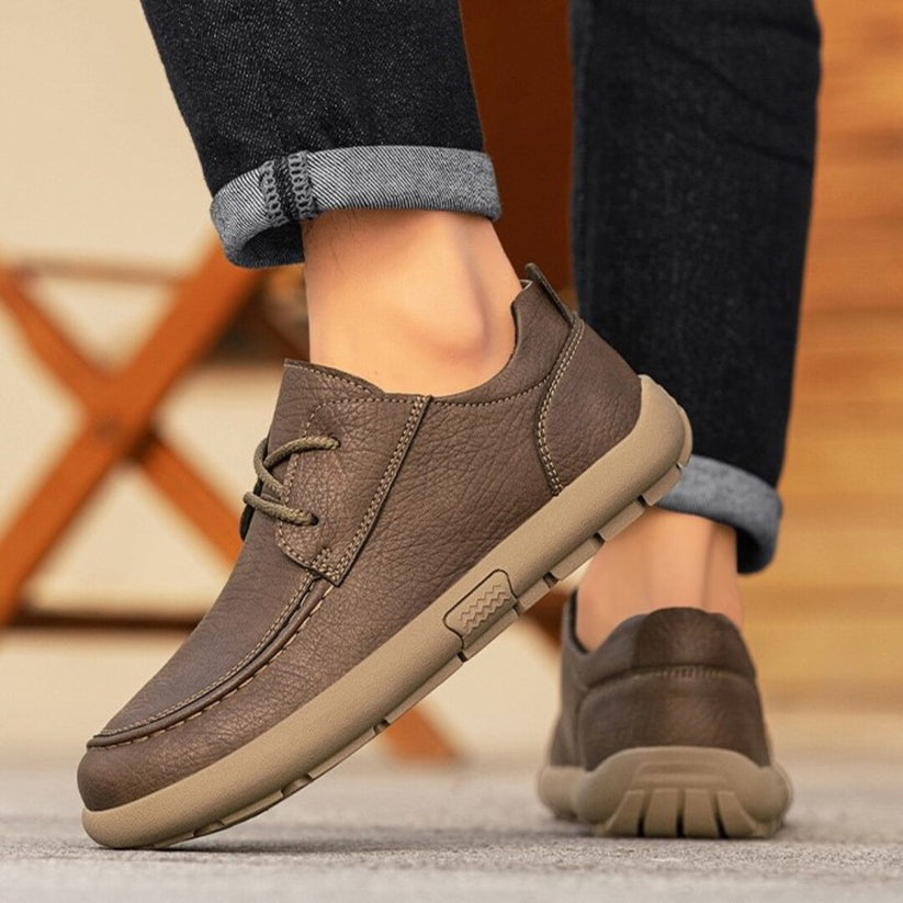 Κομψά δερμάτινα παπούτσια