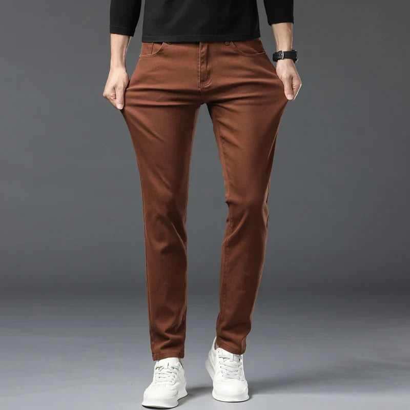 Κομψό τζιν παντελόνι με ελαστικότητα