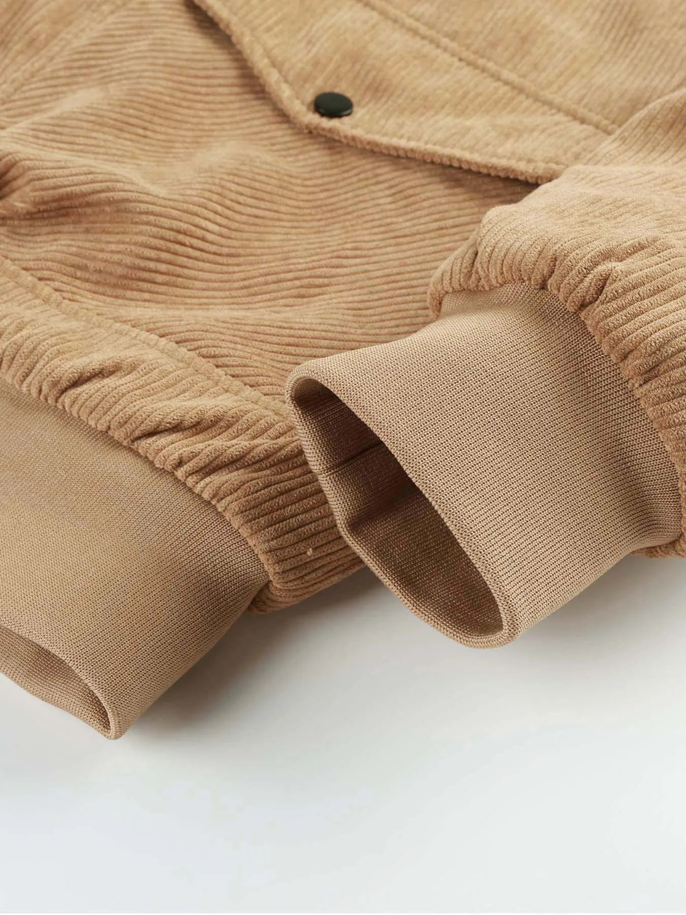 Κομψό μπουφάν από κοτλέ