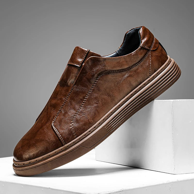 Κλασικά δερμάτινα παπούτσια Slip-On