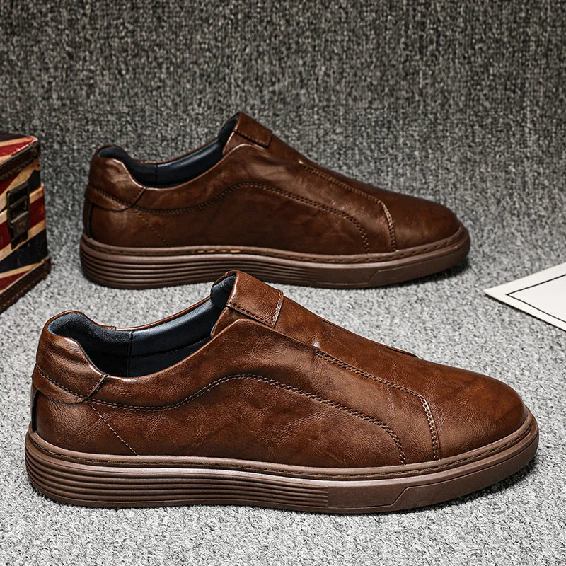 Κλασικά δερμάτινα παπούτσια Slip-On