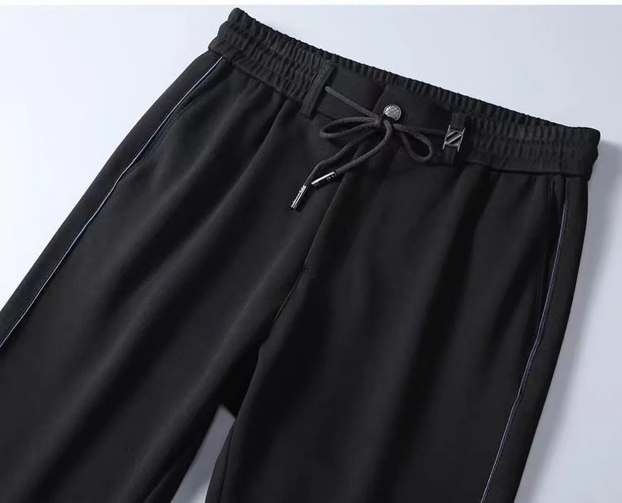 Κομψή ανδρική φόρμα