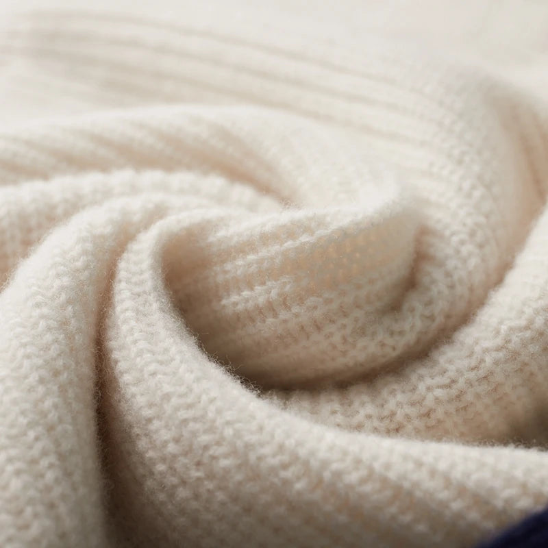 Κλασικό πουλόβερ από μαλλί μερινό