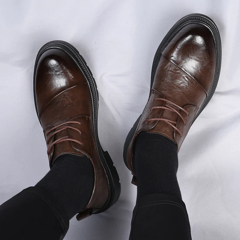 Κομψά δερμάτινα παπούτσια βρετανικού στιλ