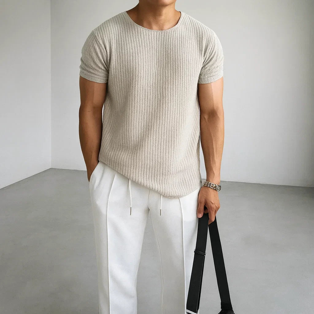 Κομψό πλεκτό T-shirt